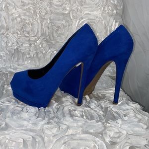Blue suede shoes / heels
